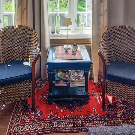 6 Bedroom Beautiful In *